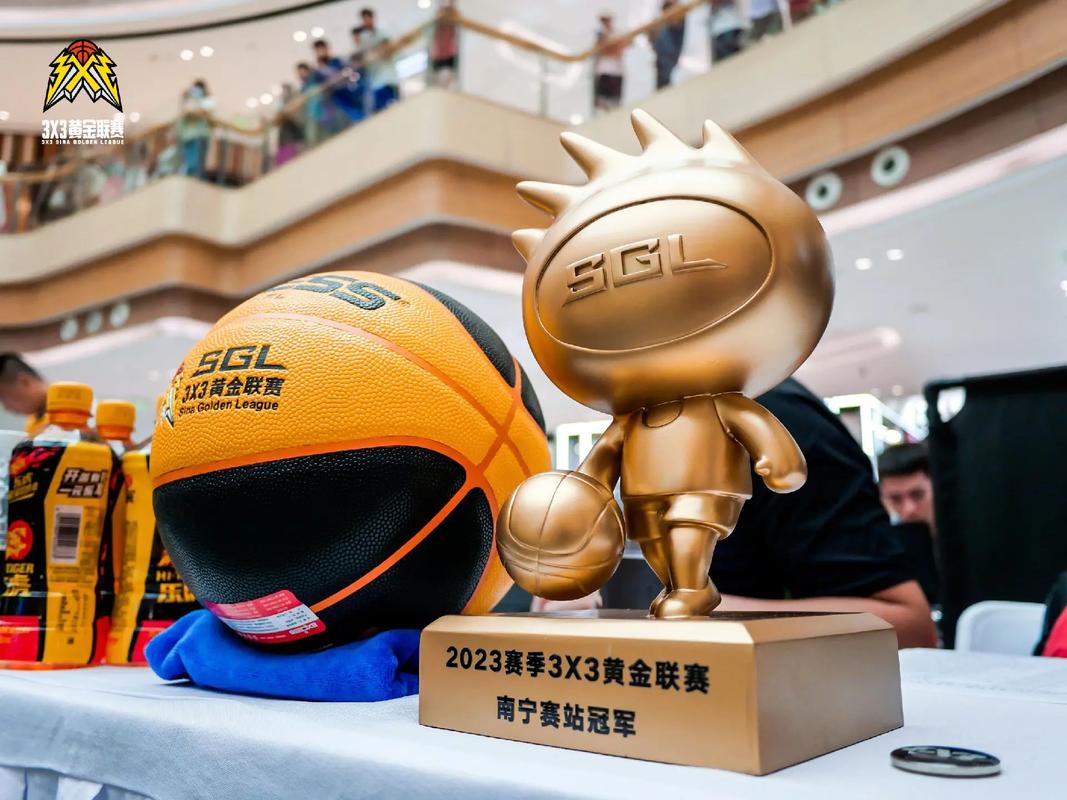 顶配与丐版冠军梦的阵容在对面 顶配与丐版冠军梦的阵容在对面