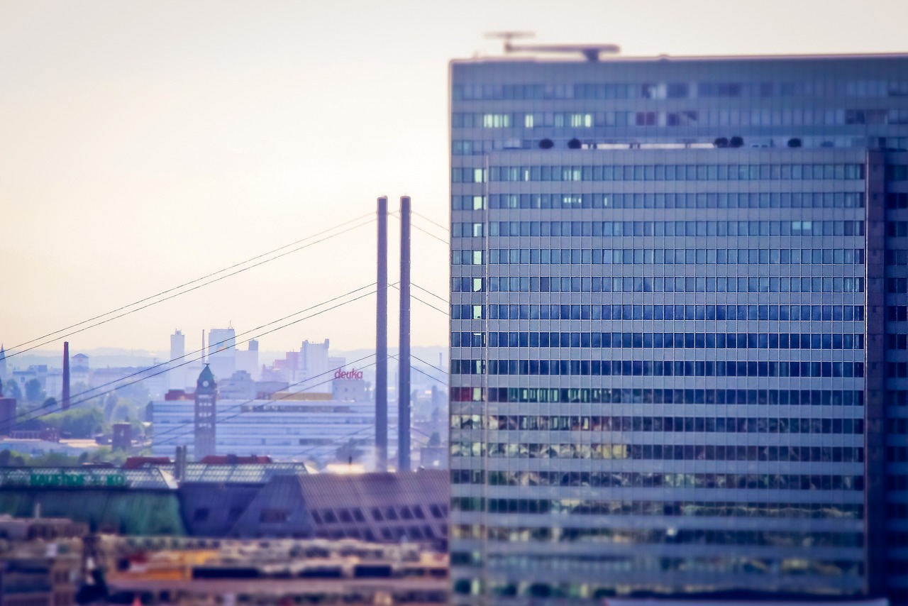 中共中央召开党外人士座谈会,共商发展大计,携手开创未来 中共中央召开党外人士座谈会,共商发展大计,携手开创未来