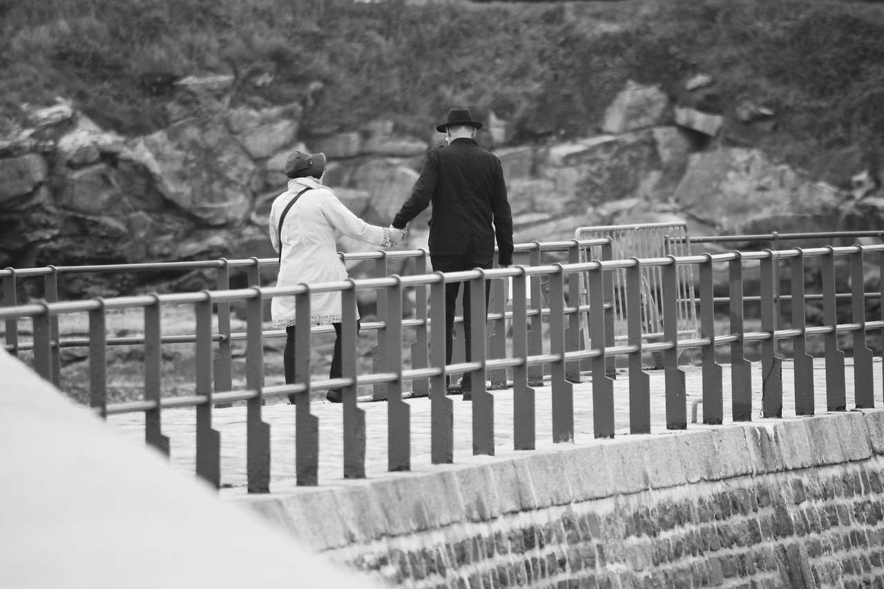 男子不当行为引发狂追,摸女子臀部后被追捕千米终被擒 男子不当行为引发狂追,摸女子臀部后被追捕千米终被擒