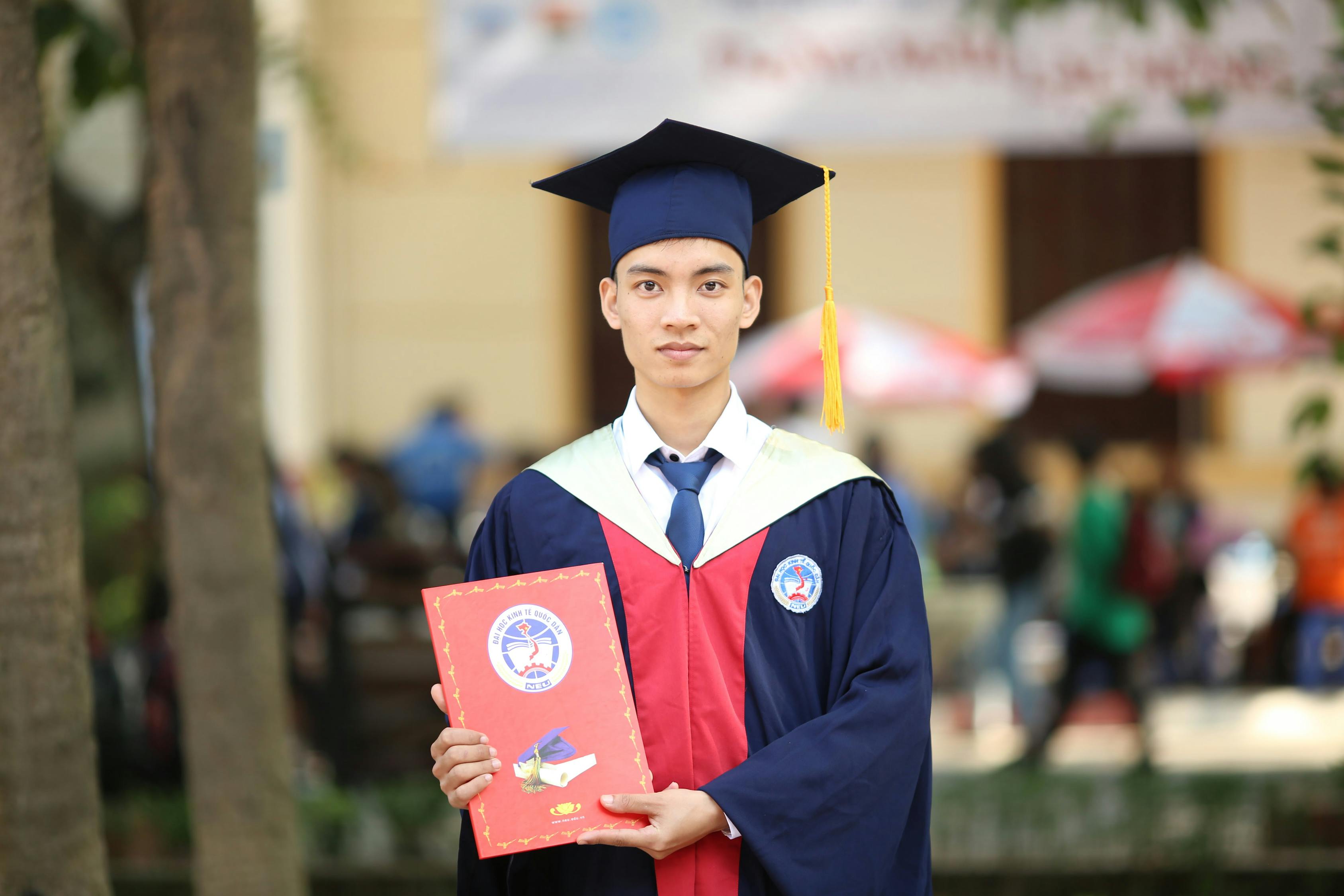 父亲眼中的骄傲——12岁儿子比肩同期苏炳添的成长故事苏洁小强工地情
