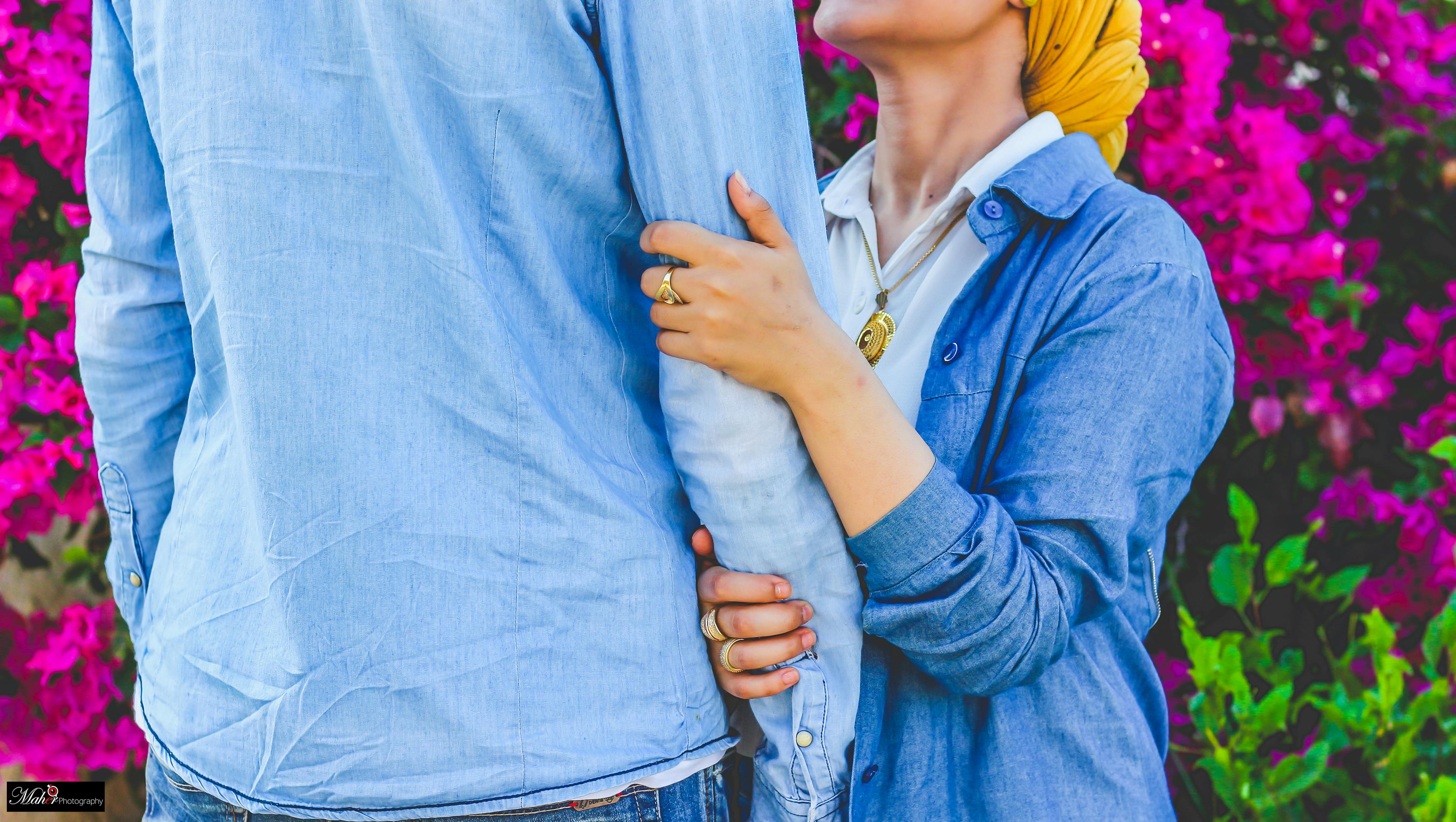 董宇辉直播讲解居里夫人遭遇翻车事件旅游换伴交流故事