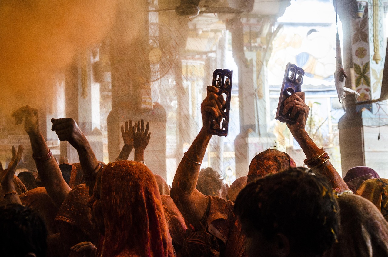 这天遮天，科技如何为生活织就智慧的乌云与未来