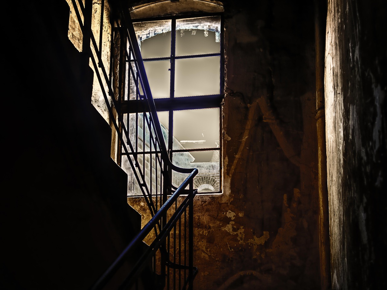 破解版手游的隐秘世界，排名与风险